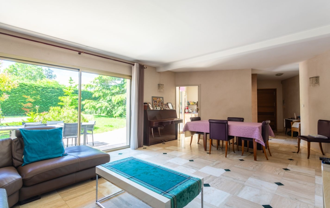 FRANCHEVILLE IMMOBILIER : House | FRANCHEVILLE (69340) | 200 m2 | 895 000 € 